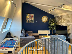 Luxury Duplex Penthouse With Free Parking!